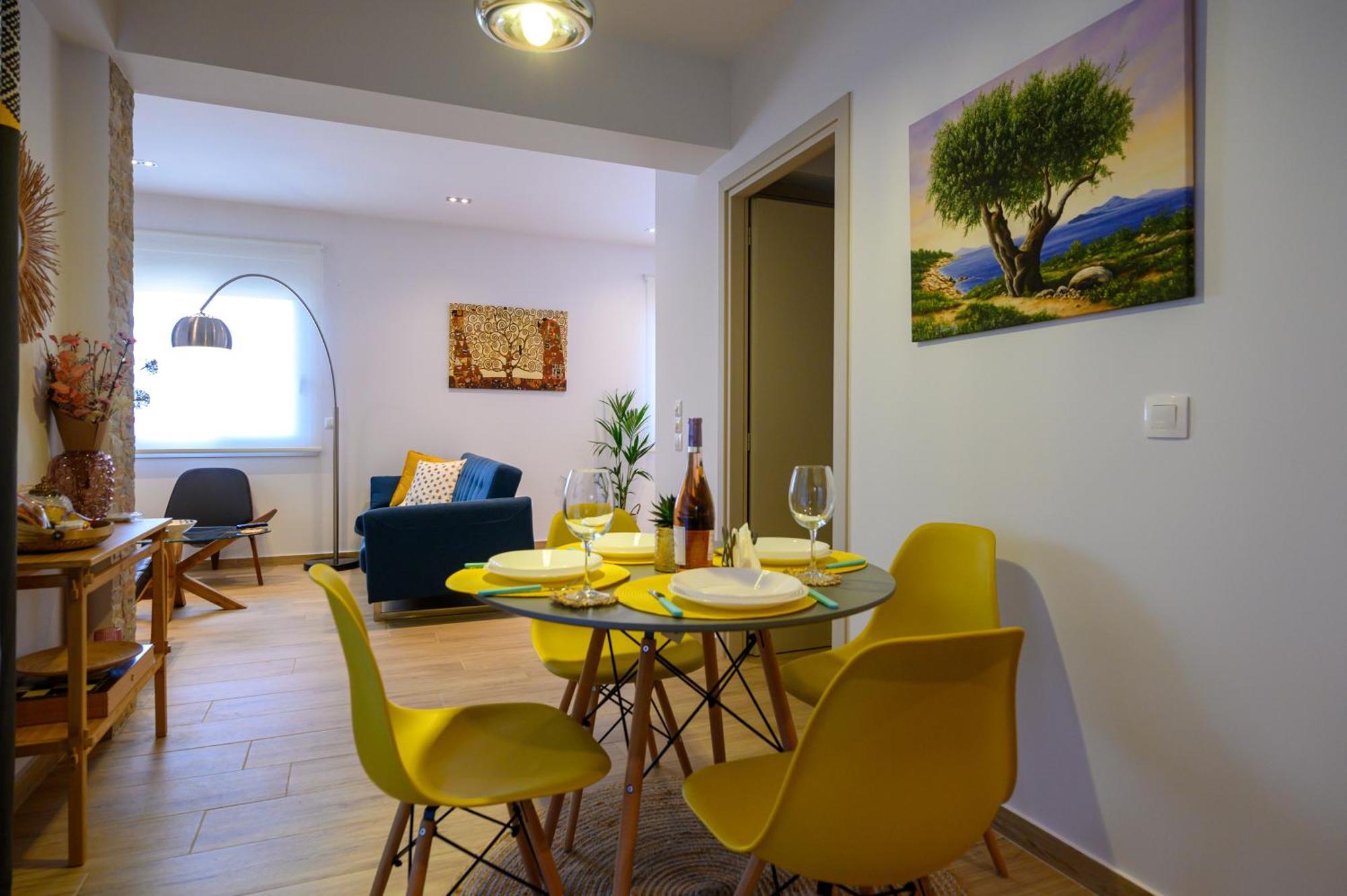 Chic Apartment In Nature, 5-Min Walk To The Beach Kalamata Exterior photo